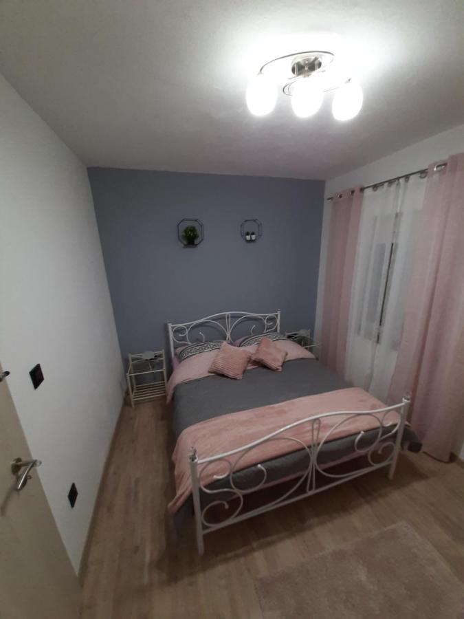 Ferienhaus Karlo Pridraga Esterno foto