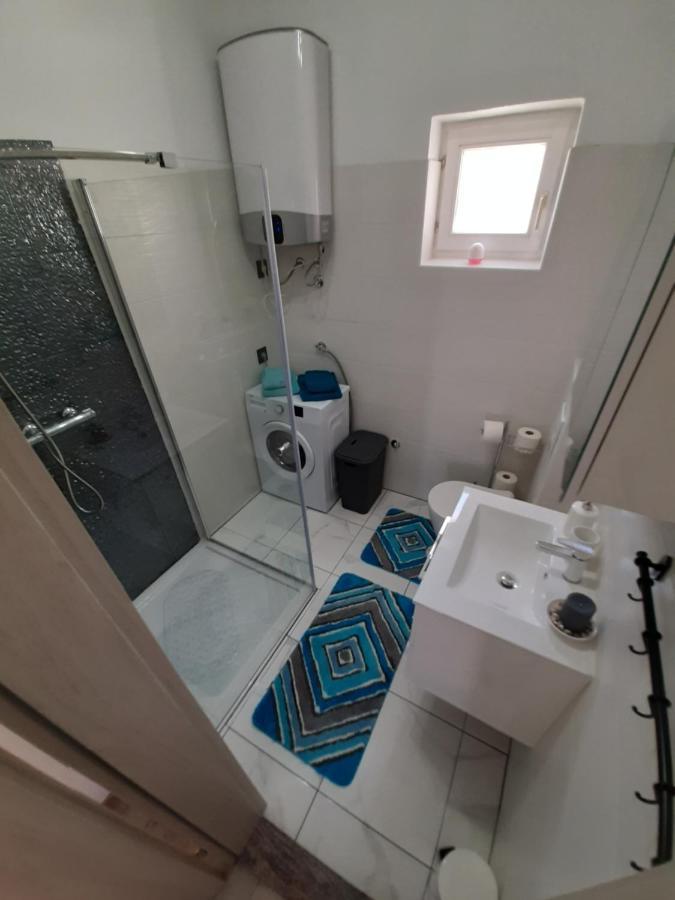 Ferienhaus Karlo Pridraga Esterno foto