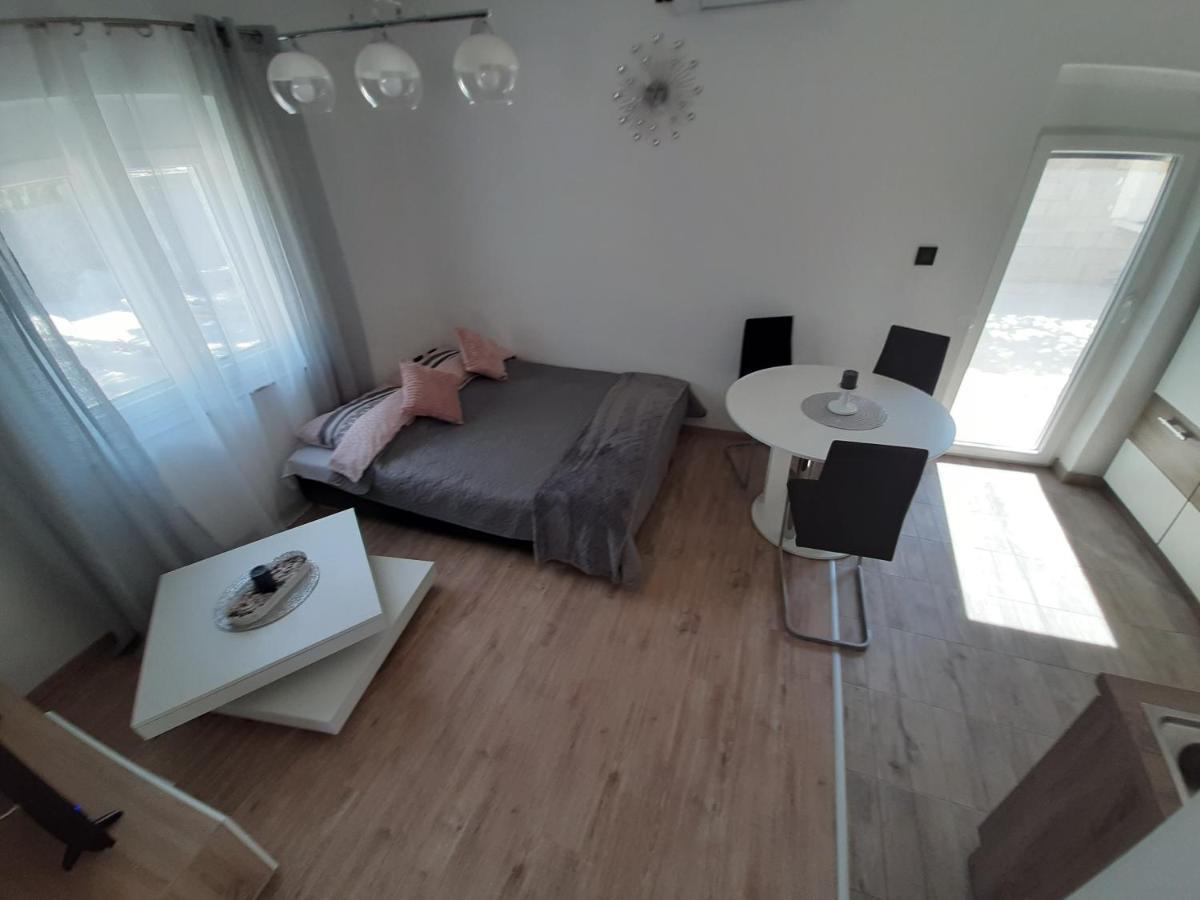 Ferienhaus Karlo Pridraga Esterno foto