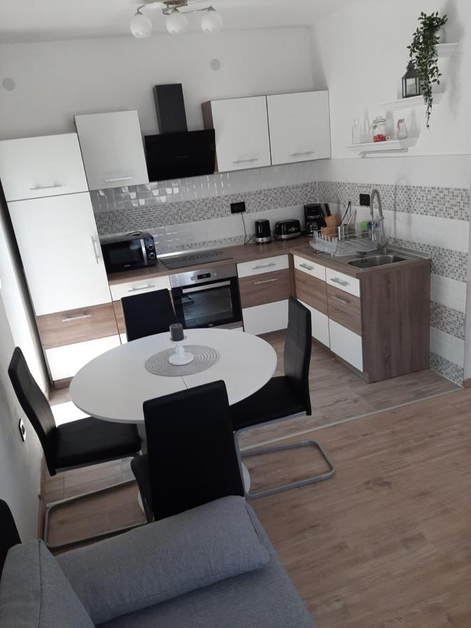 Ferienhaus Karlo Pridraga Esterno foto