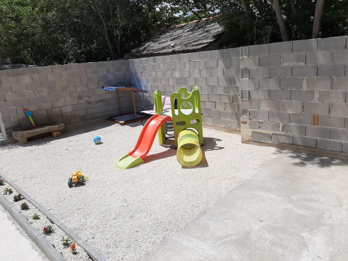 Ferienhaus Karlo Pridraga Esterno foto
