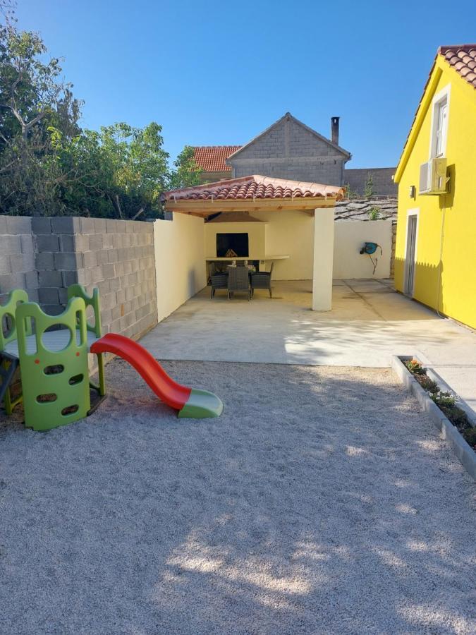 Ferienhaus Karlo Pridraga Esterno foto